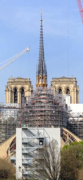Paris, the new spire of Notre-Dame de Paris is installed