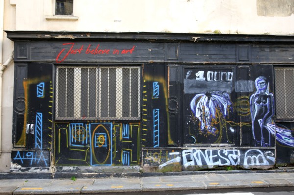 Paris, rue des Grands-Augustins