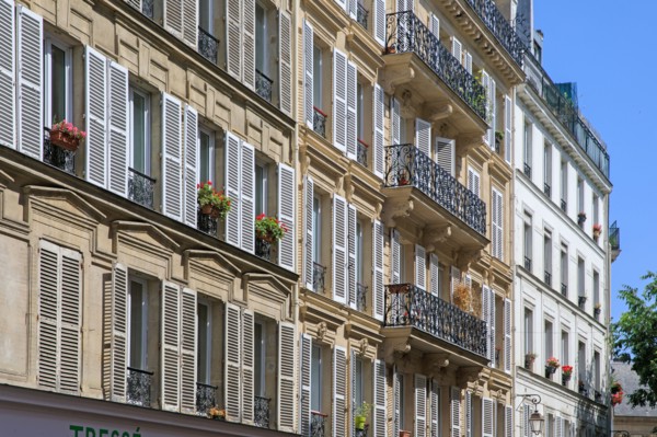 Rue Pavée, Paris