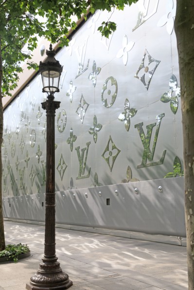 Boutique Louis Vuitton, Paris
