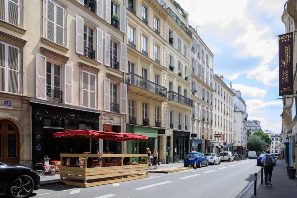 Paris, rue Henry Monnier