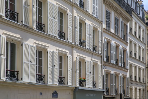 Paris, rue des Martyrs