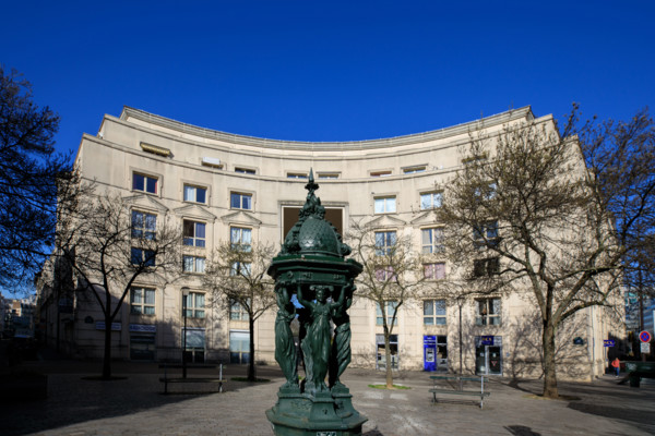 Paris, Wallace fountain