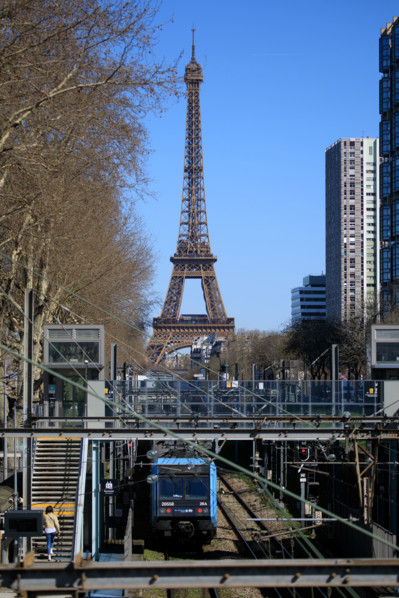 Paris, Quai de Grenelle