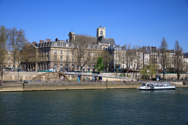 Paris, quai de l'Hôtel de Ville