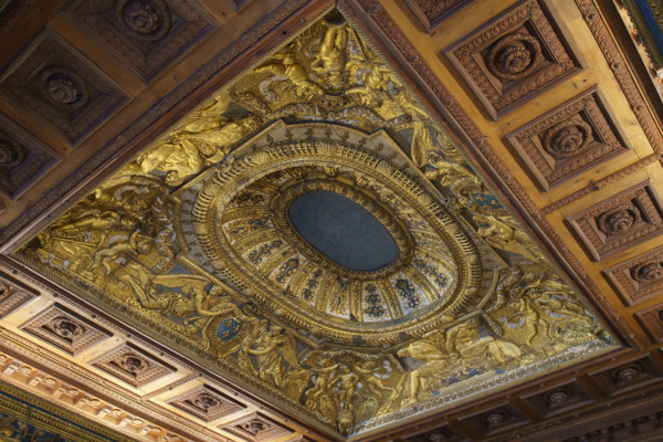 Paris, Louvre Museum, bedroom of King Louis XIV