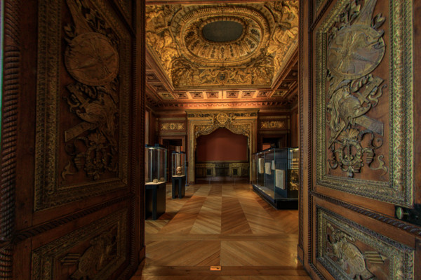 Paris, Louvre Museum, bedroom of King Louis XIV