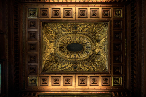 Paris, Louvre Museum, bedroom of King Louis XIV