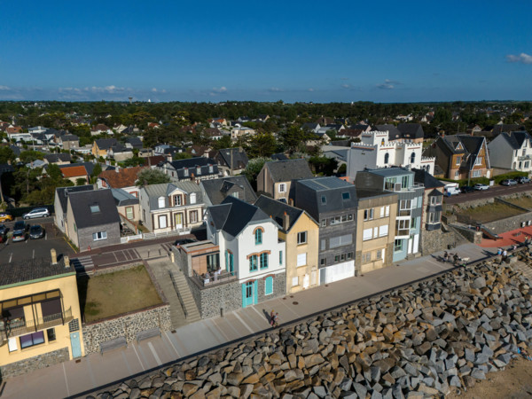 france, region Normandie, Manche, cotentin, Agon coutainville,  plage, promenade de Chausey,
