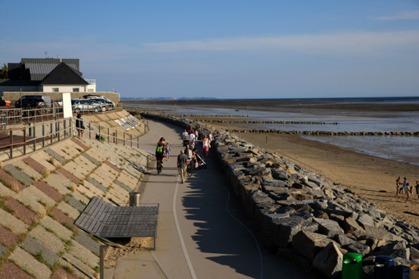 France, region Normandie, Manche, cotentin, Agon coutainville,  plage, rue dramad derriere la