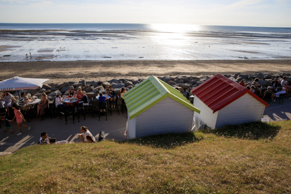 france, region Normandie, Manche, cotentin, Agon coutainville,  plage, promenade de Chausey,