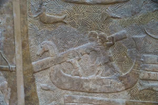 Paris, Musée du Louvre, Orthostate représentant une expédition navale (détail)