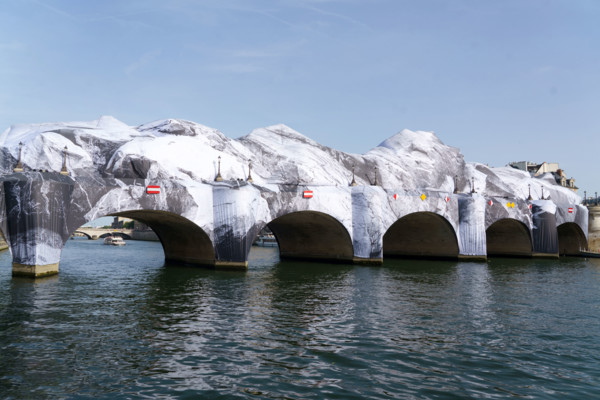 Oeuvre "La Caverne du Pont Neuf", par JR