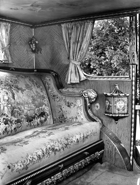 Rolls-Royce Phantom I (1927).