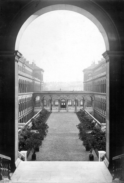 Hôtel-Dieu de Paris, près de Notre-Dame