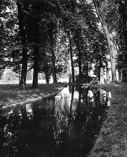 Premier Empire. La rivière de la Malmaison.