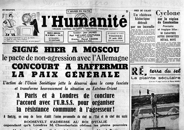Signature du Pacte de non-agression entre l'Allemagne et l'U.R.S.S..