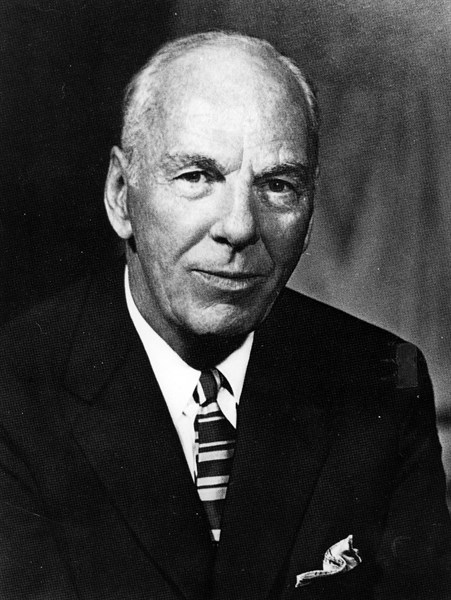The United States.  Wallace de Witt:  founder of the Reader Digest.
