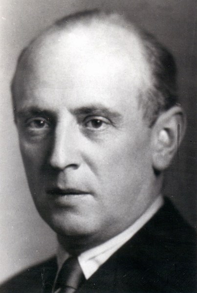 Birger Dahlerus, homme d’affaires suédois, en relation avec des Anglais très influents, avec lequel Goering rentra en contact