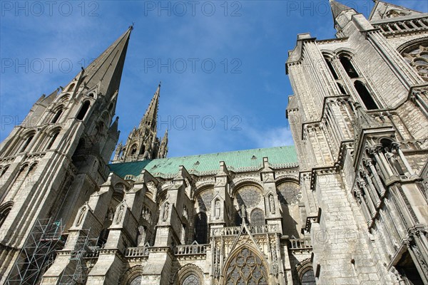 Chartres.