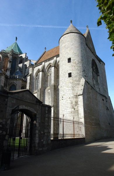 Chartres.