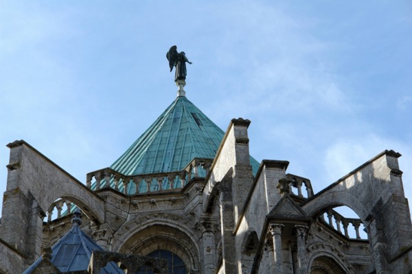 Chartres.