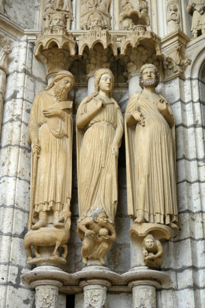Chartres.