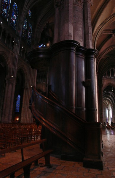 Chartres.