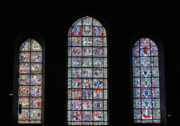 Chartres.
