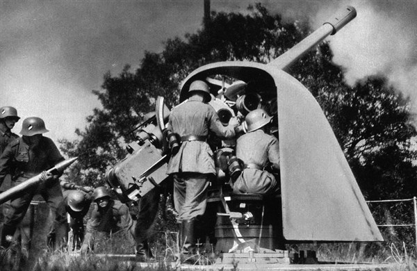 Adolf Hitler. Der Schutz der Küste: Marineartillerie bei der Küstenverteidigung. Artillerie marine
