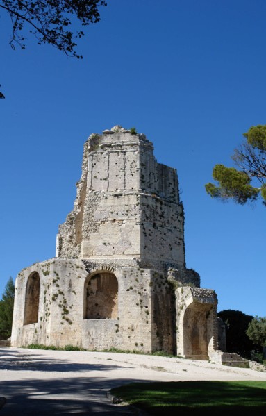 La Tour Magne