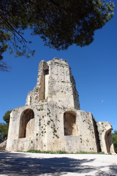La tour Magne