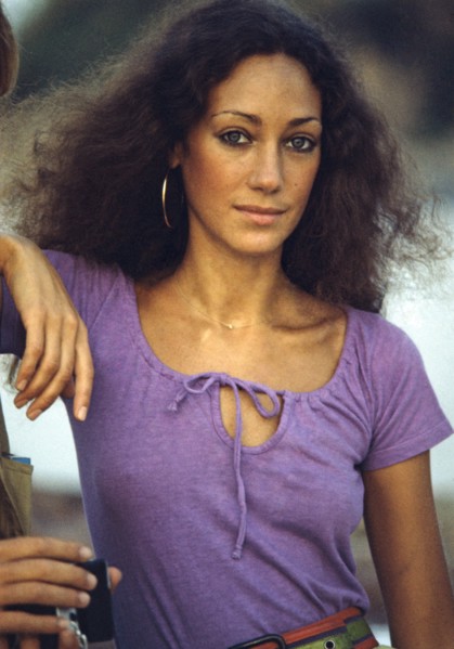 Marisa Berenson, 1975