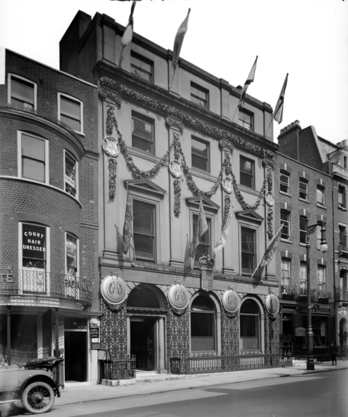 Royal Institute of British Architects' offices, London, 1919