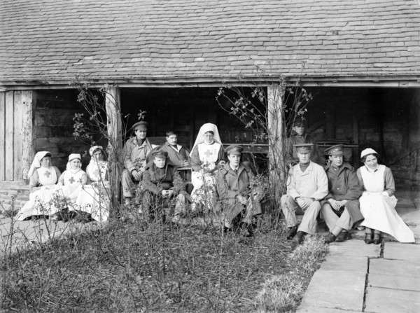 Soldiers and nurses at Great Dixter, Northiam, East Sussex, WWI, 1916