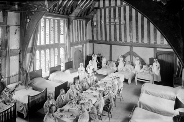 Soldiers and nurses at Great Dixter, Northiam, East Sussex, WWI, 1916
