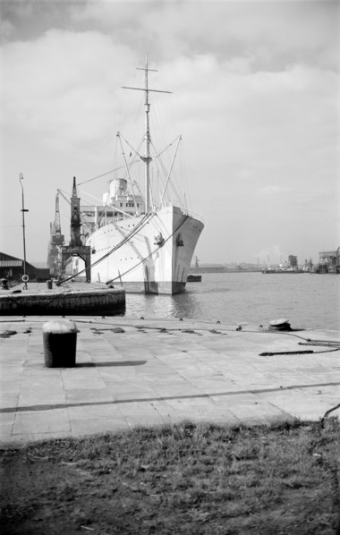P&O passenger liner, Tilbury Docks, Essex, c1945-c1965