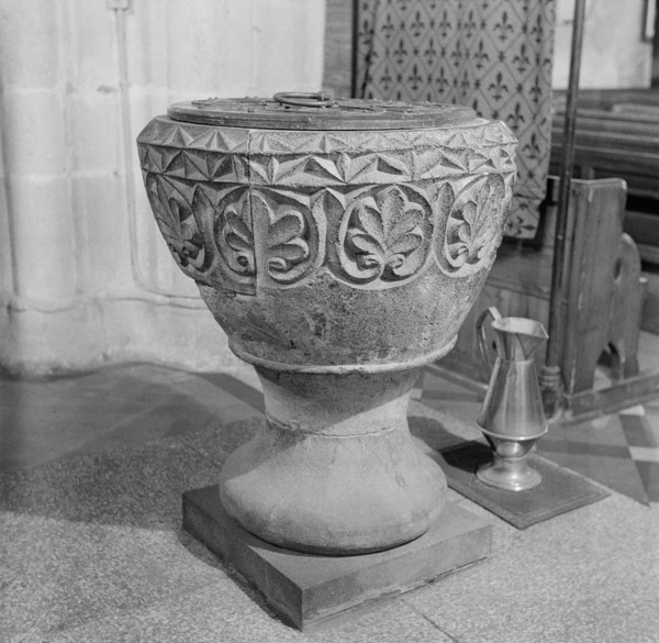 Font in St Nicholas' Church, Fowey, Cornwall, 1945
