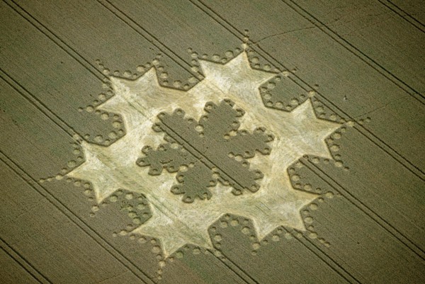 Snowflake' crop circle near Alton Barnes, Wiltshire, 1997