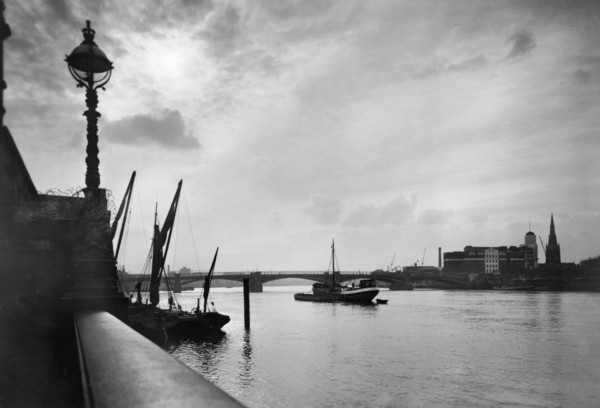 Vauxhall Bridge from Albert Embankment, Lambeth, London. Artist: Unknown