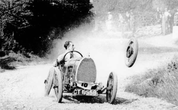 Raymond Mays' Bugatti loses a wheel, (early 1930s?). Artist: Unknown