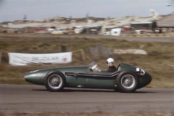 Roy Salvadori driving an Aston Martin DBR4, Dutch Grand Prix, Zandvoort, Holland, 1959. Artist: Unknown