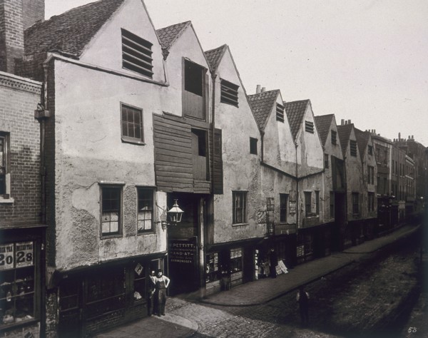 Bermondsey Street, Southwark, London, 1881. Artist: Henry Dixon