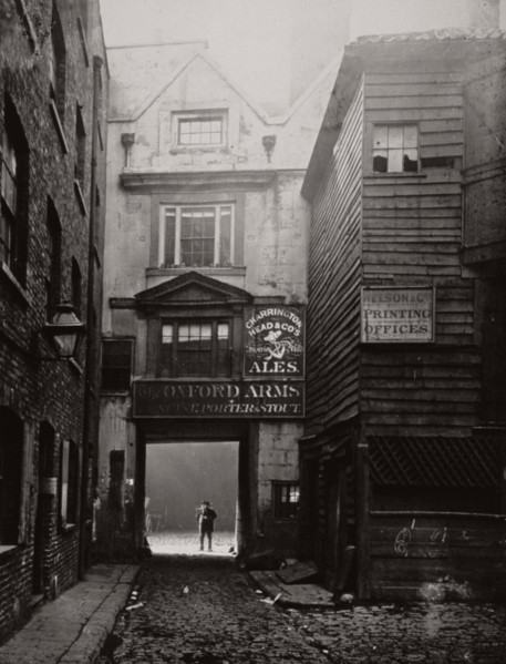 View of the gateway to the Oxford Arms Inn, Warwick Lane, City of London, 1875.