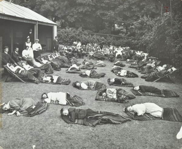 Children resting in the garden, Birley House Open Air School, Forest Hill, London, 1908. Artist: Unknown.