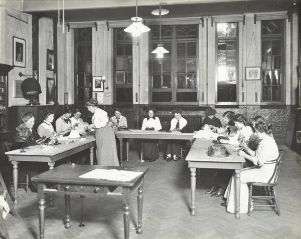 Millinery class, Ackmar Road Evening Institute for Women, London, 1914. Artist: Unknown.