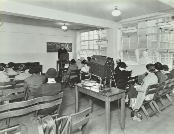 Lecture in progress, City Literary Institute, London, 1939. Artist: Unknown.