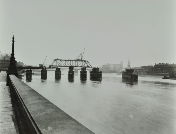 Temporary bridge over the River Thames being dismantled, London, 1948. Artist: Unknown.