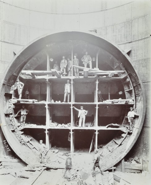 Men standing in the shield used to cut Rotherhithe Tunnel, Bermondsey, London, July 1907. Artist: Unknown.