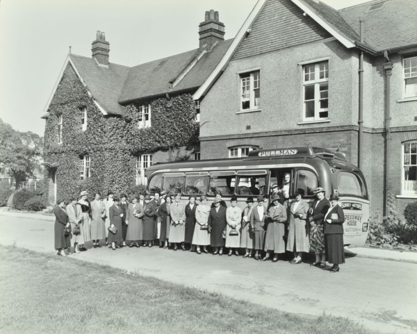 Group of women visitors in front of a school, Croydon, 1937. Artist: Unknown.